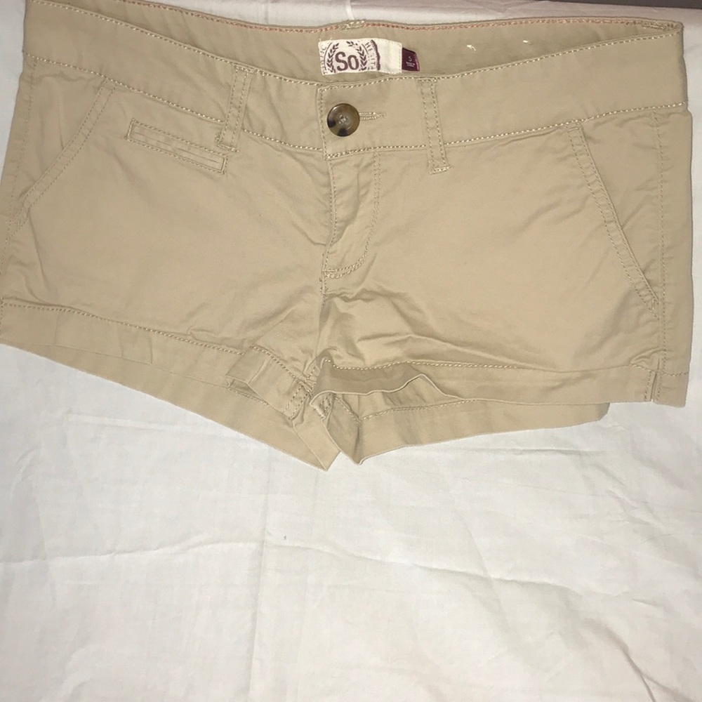 Mini (so) cargo-like shorts (size 5)